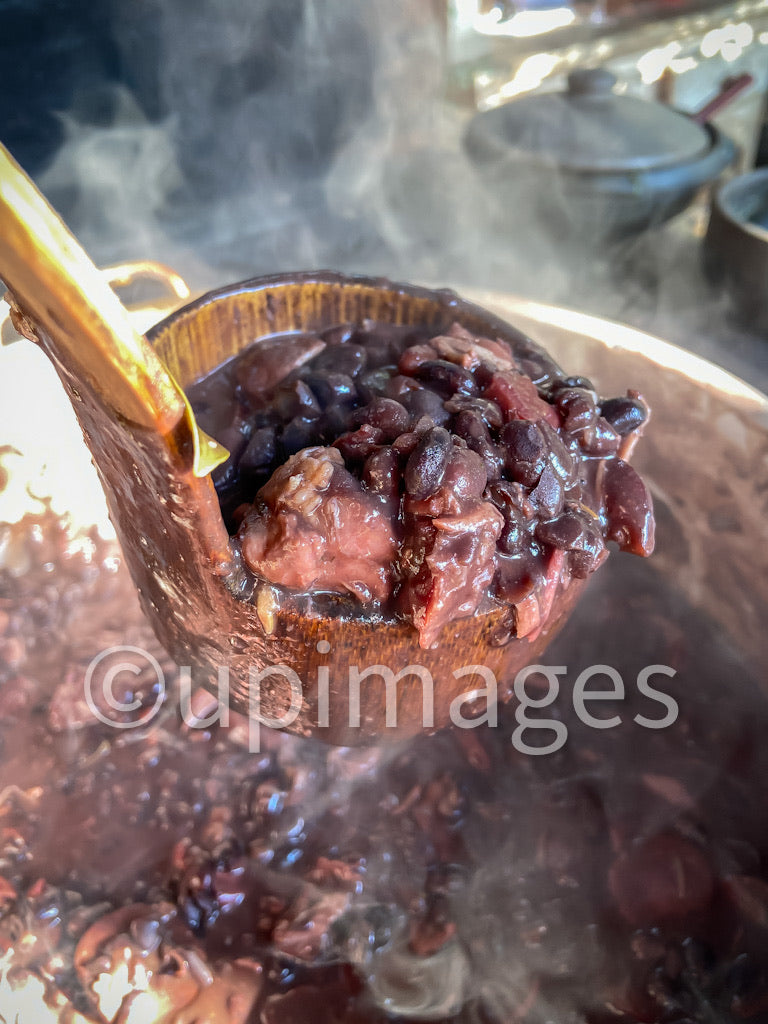 Cauldron Brasilian Feijoada